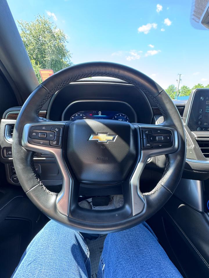 Chevrolet Suburban 4WD 4dr Premier 2023