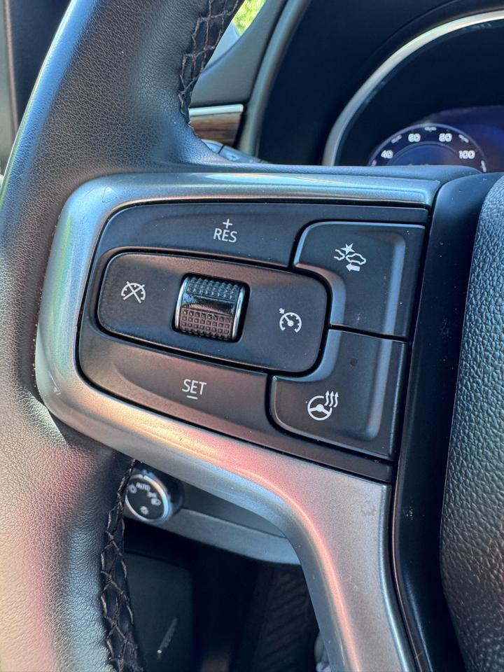 Chevrolet Suburban 4WD 4dr Premier 2023