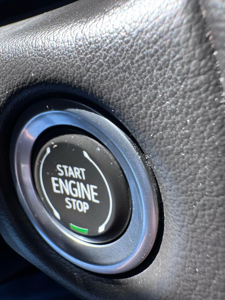 Chevrolet Suburban 4WD 4dr Premier 2023
