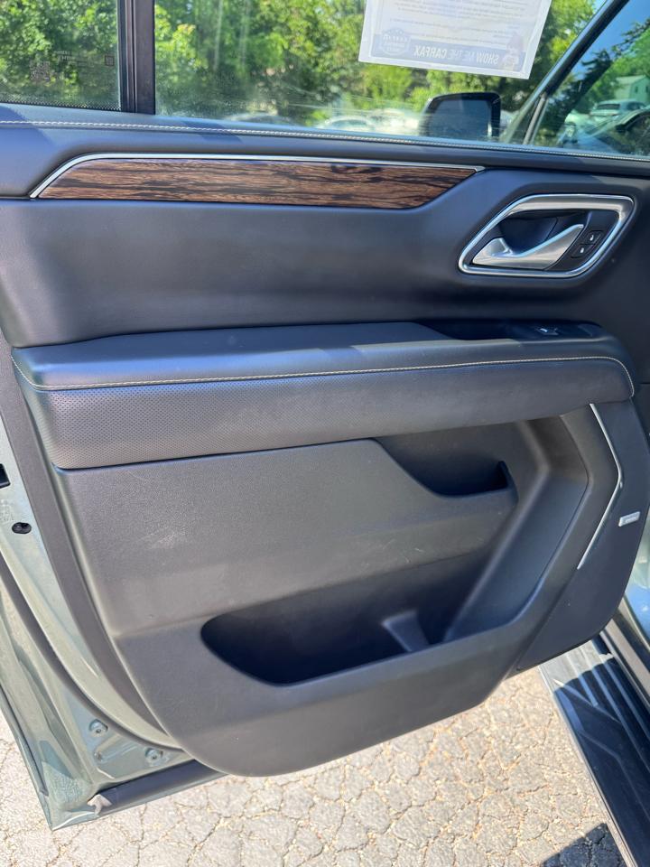 Chevrolet Suburban 4WD 4dr Premier 2023