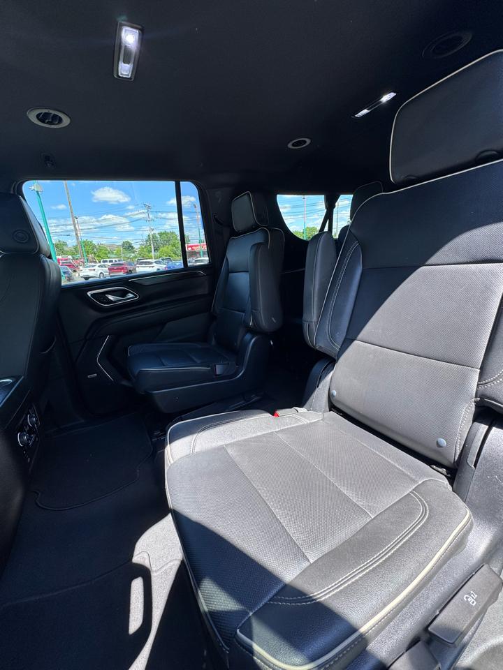 Chevrolet Suburban 4WD 4dr Premier 2023