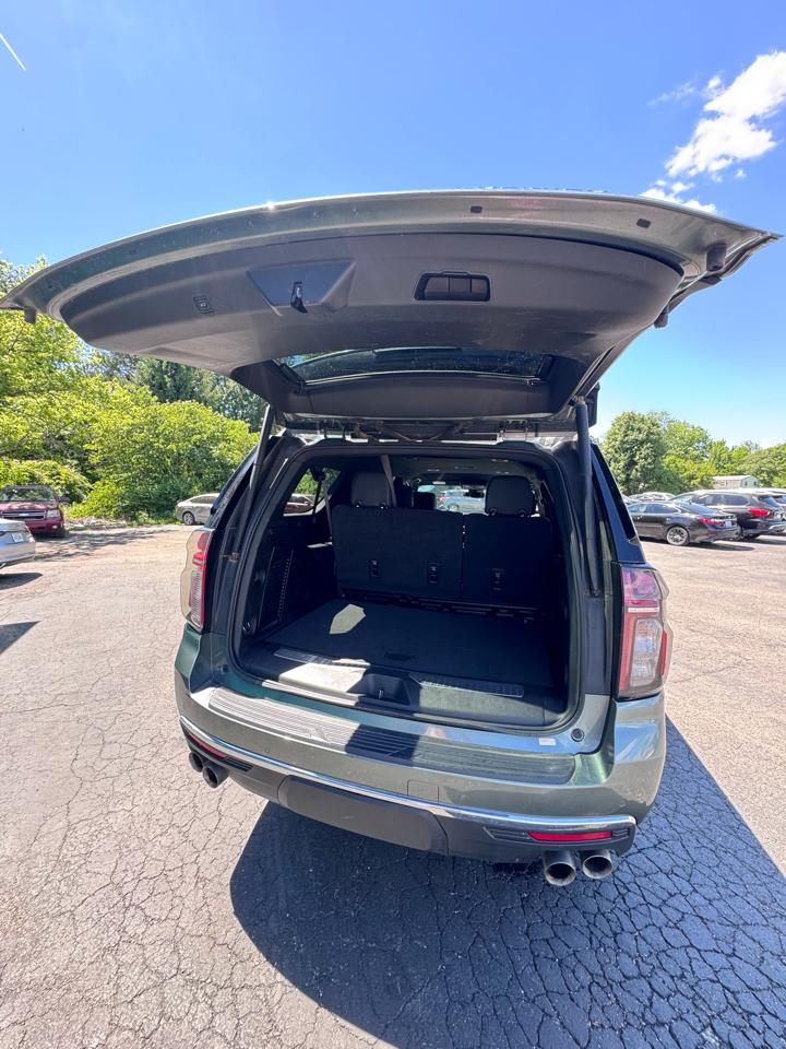 Chevrolet Suburban 4WD 4dr Premier 2023