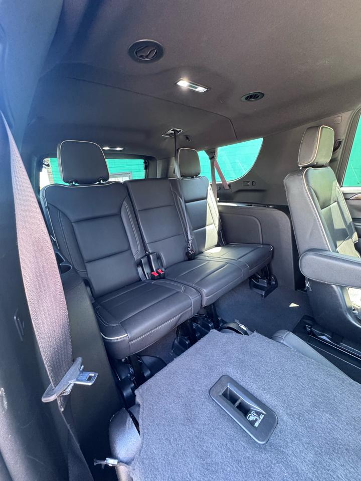 Chevrolet Suburban 4WD 4dr Premier 2023