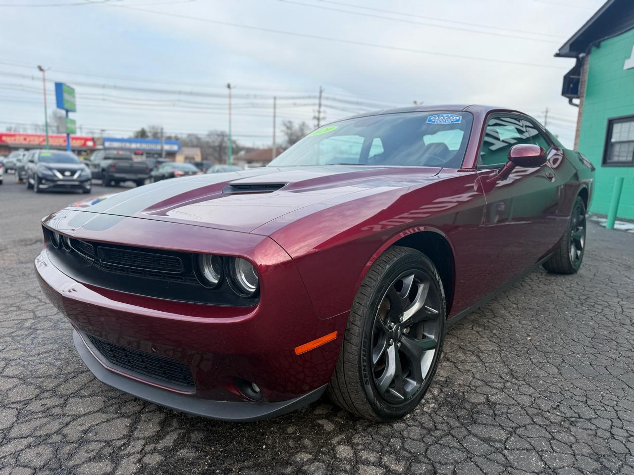 Dodge Challenger SXT RWD 2020