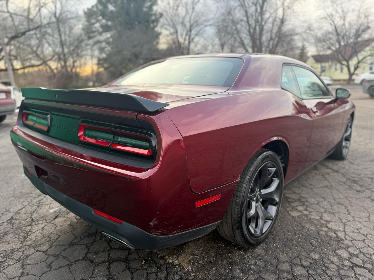 Dodge Challenger SXT RWD 2020