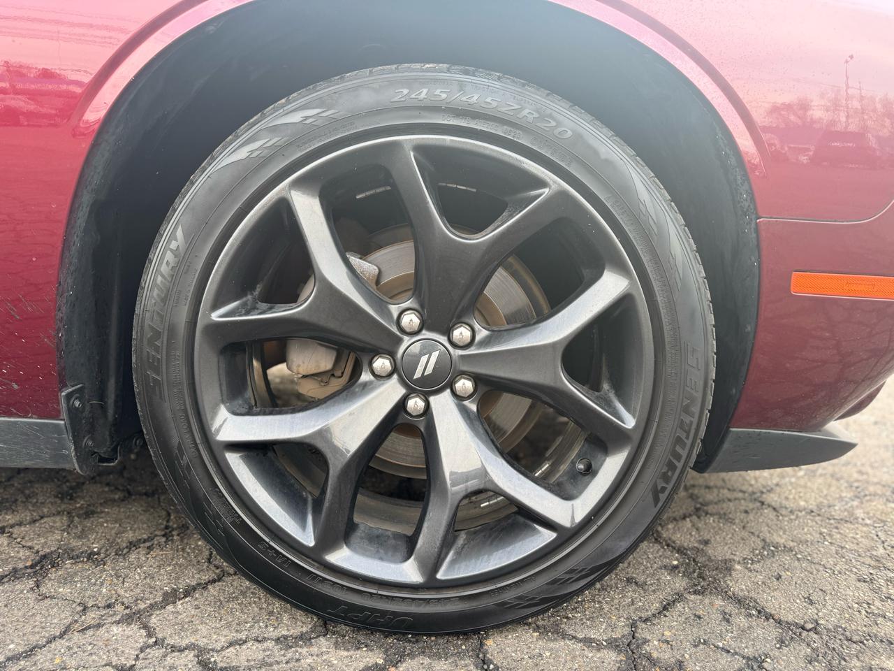 Dodge Challenger SXT RWD 2020