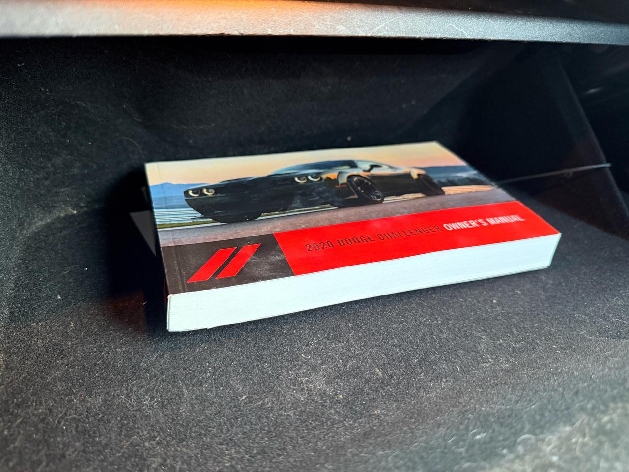 Dodge Challenger SXT RWD 2020