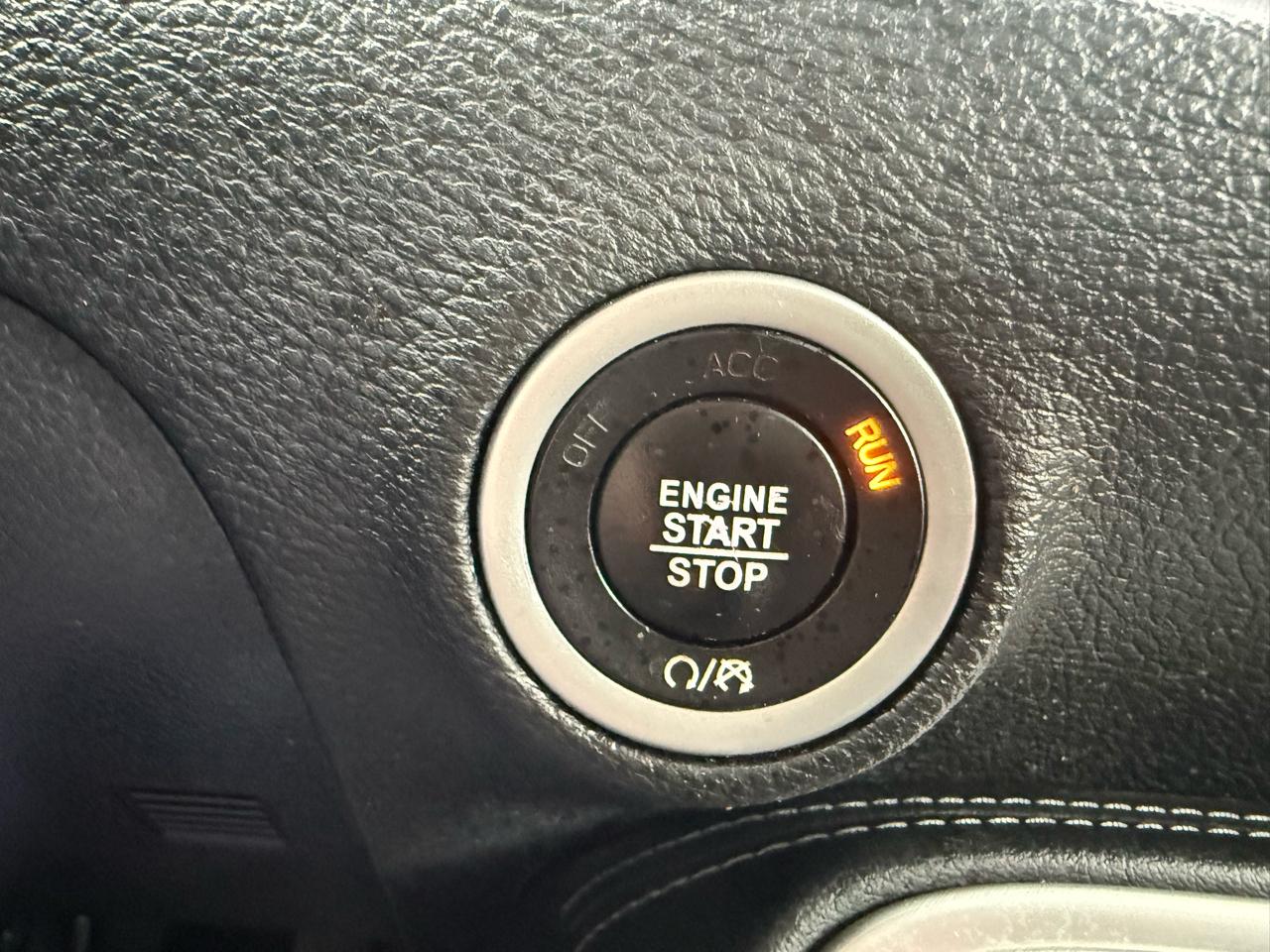 Dodge Challenger SXT RWD 2020