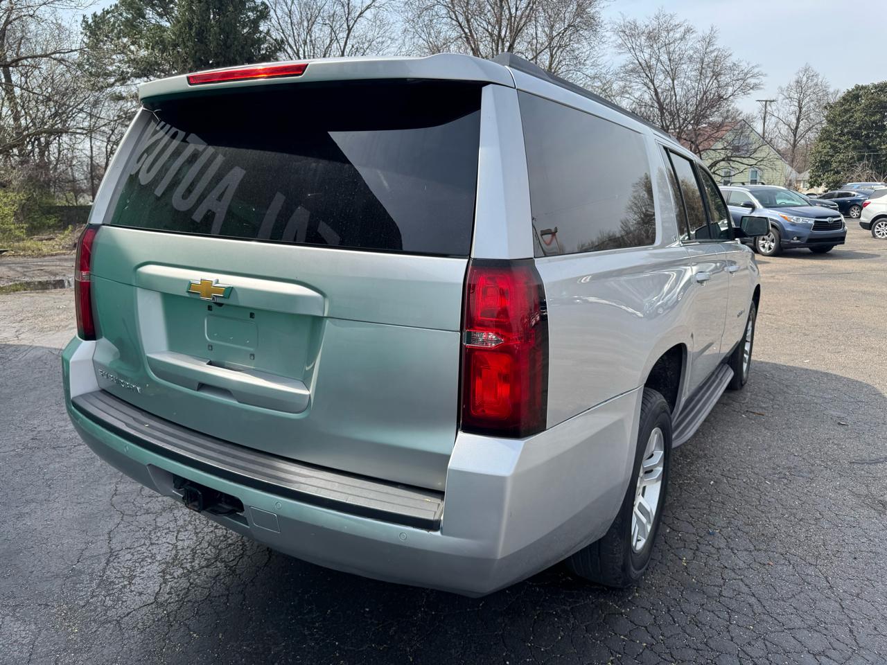 Chevrolet Suburban 4WD 4dr LT 2020