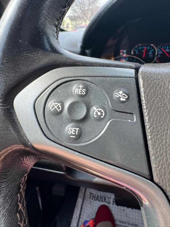 Chevrolet Suburban 4WD 4dr LT 2020