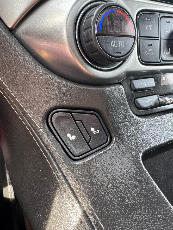 Chevrolet Suburban 4WD 4dr LT 2020