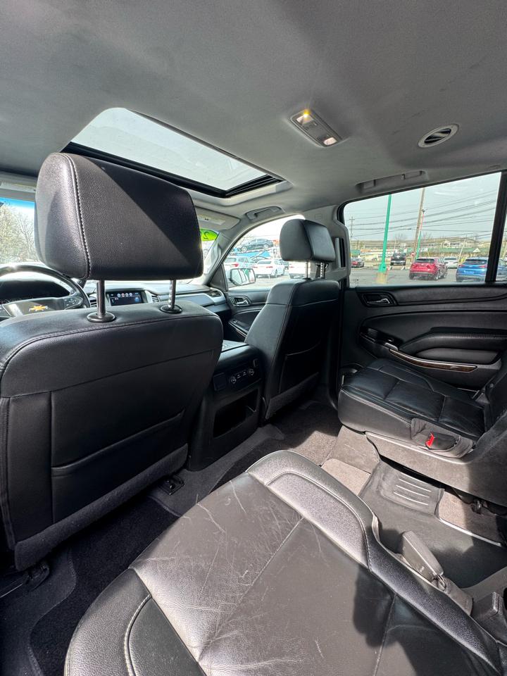 Chevrolet Suburban 4WD 4dr LT 2020