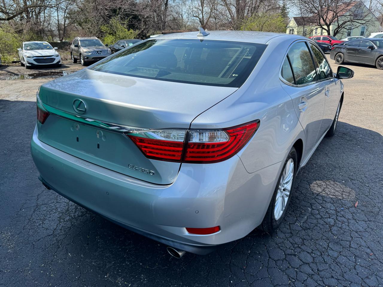 Lexus ES 350 4dr Sdn 2013