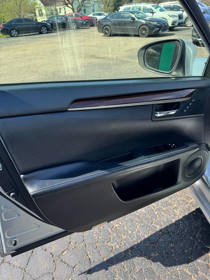 Lexus ES 350 4dr Sdn 2013