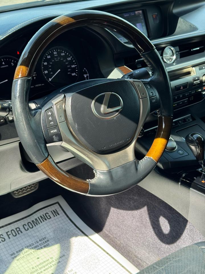 Lexus ES 350 4dr Sdn 2013
