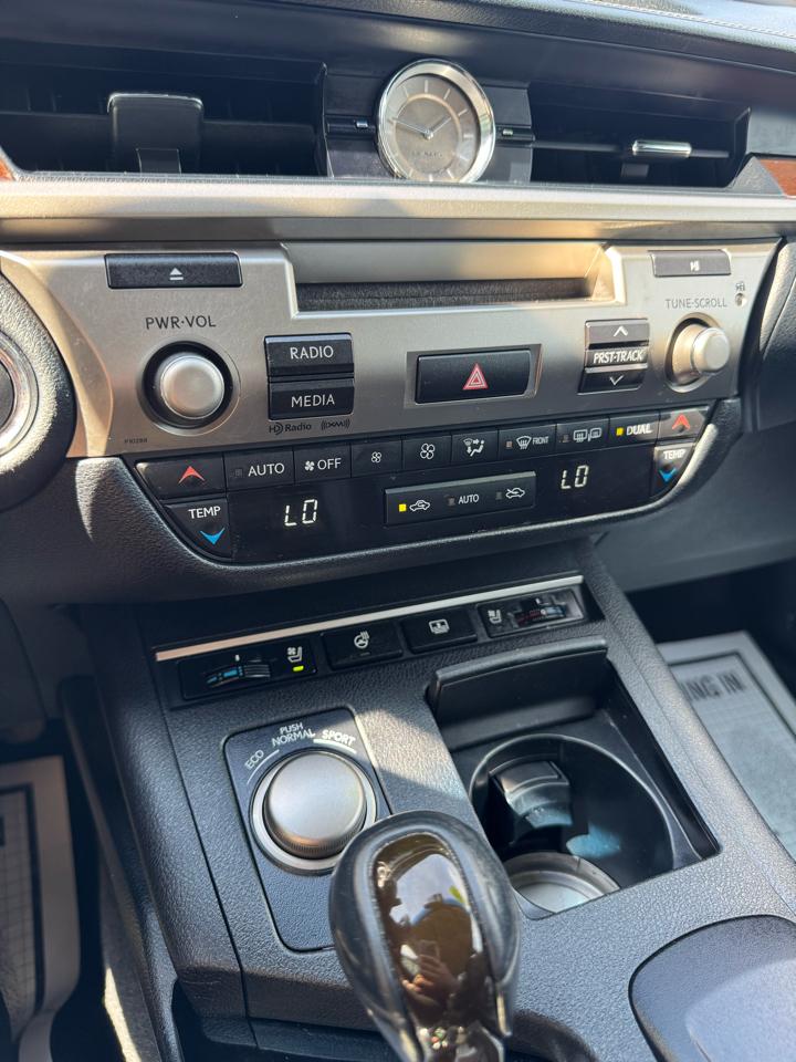 Lexus ES 350 4dr Sdn 2013