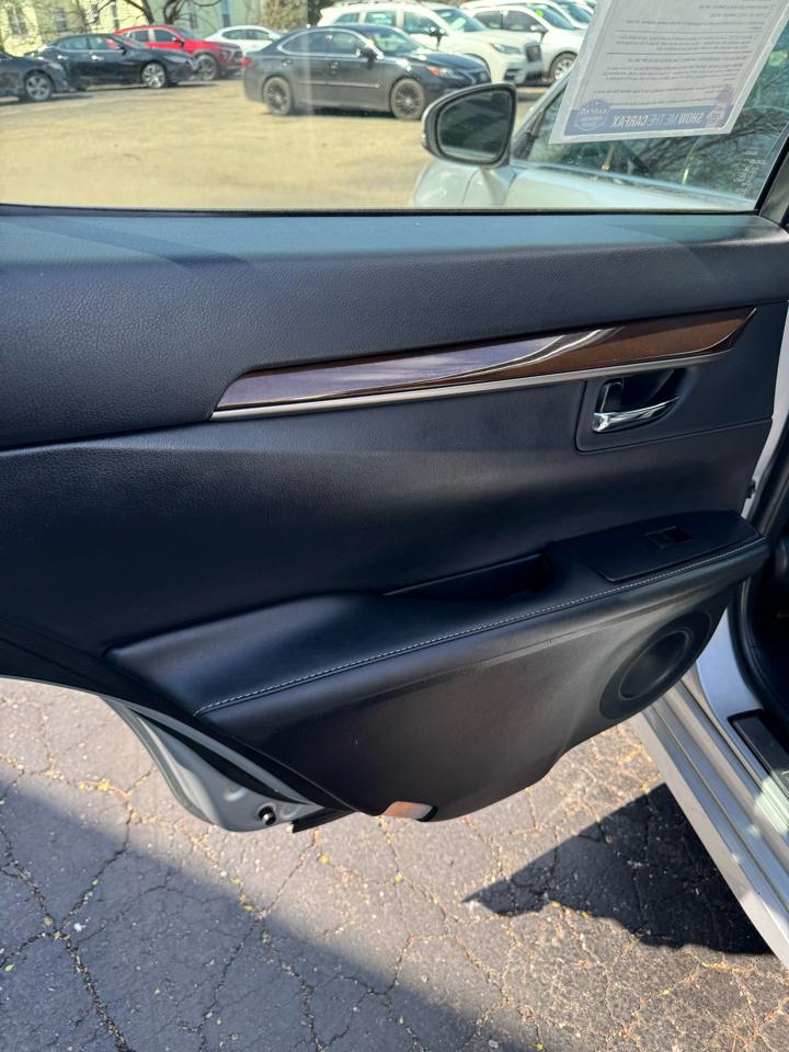 Lexus ES 350 4dr Sdn 2013