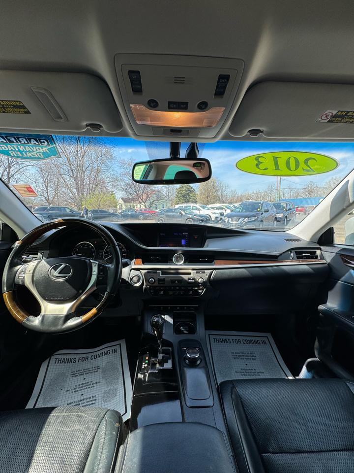 Lexus ES 350 4dr Sdn 2013