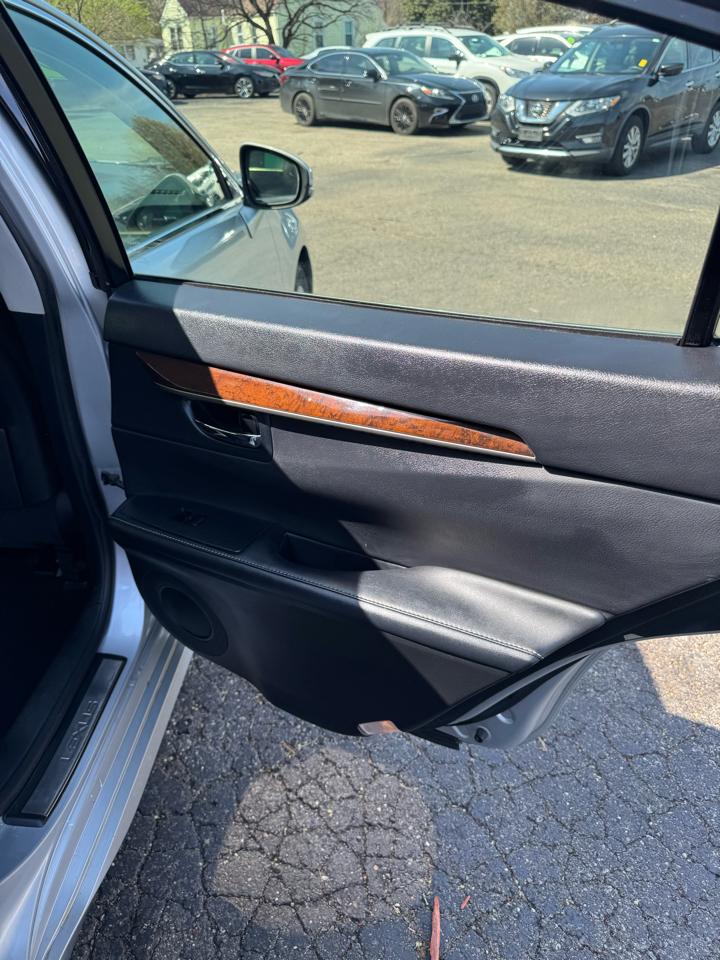 Lexus ES 350 4dr Sdn 2013