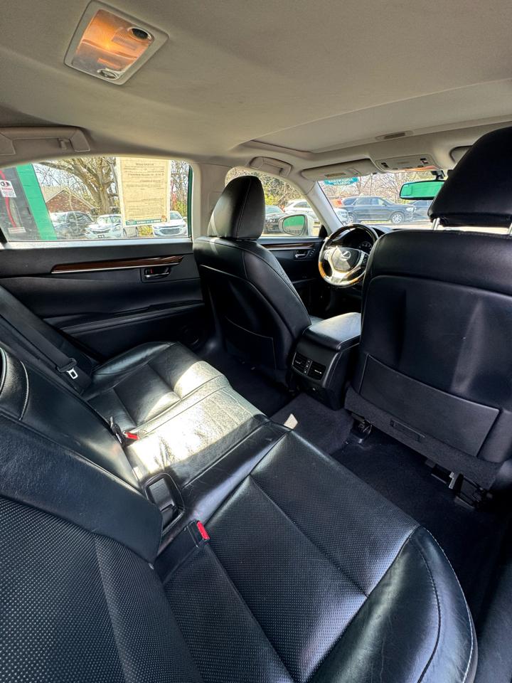 Lexus ES 350 4dr Sdn 2013