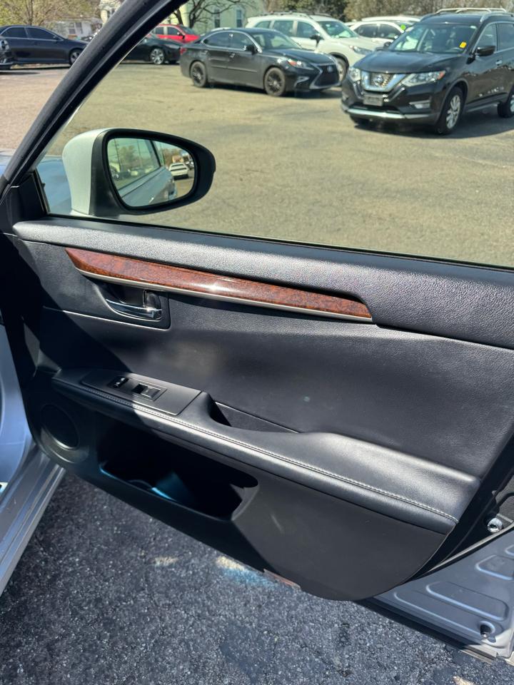 Lexus ES 350 4dr Sdn 2013