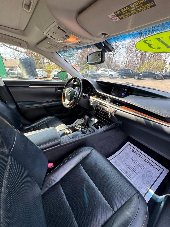 Lexus ES 350 4dr Sdn 2013