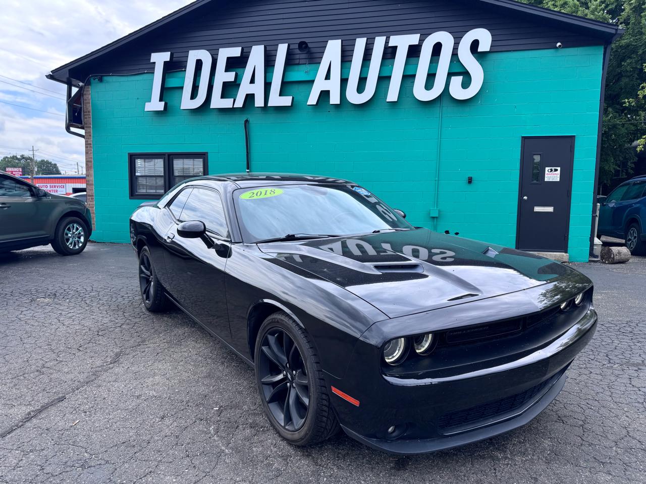 Dodge Challenger SXT RWD 2018