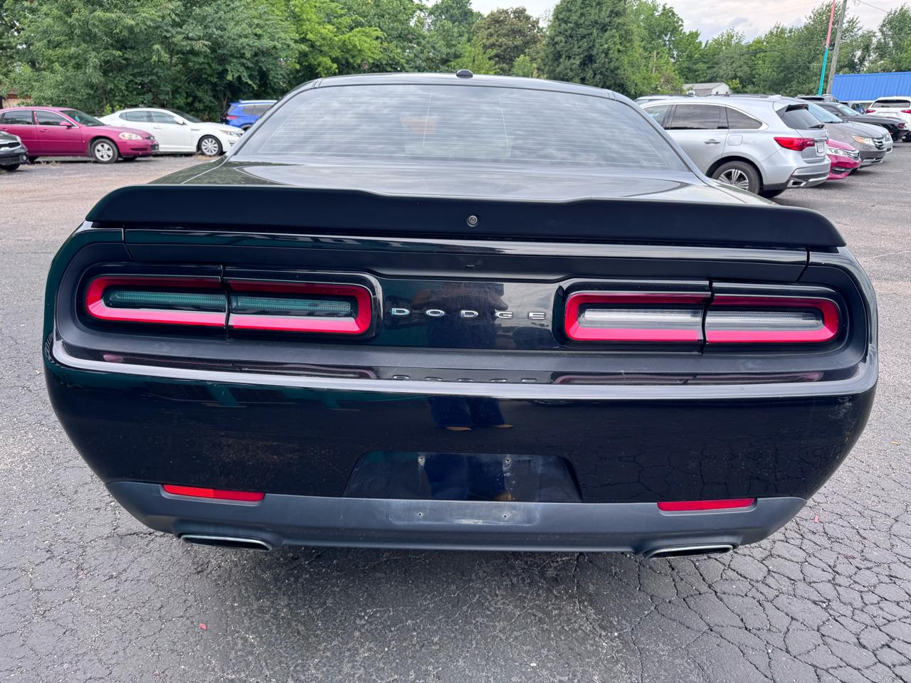 Dodge Challenger SXT RWD 2018