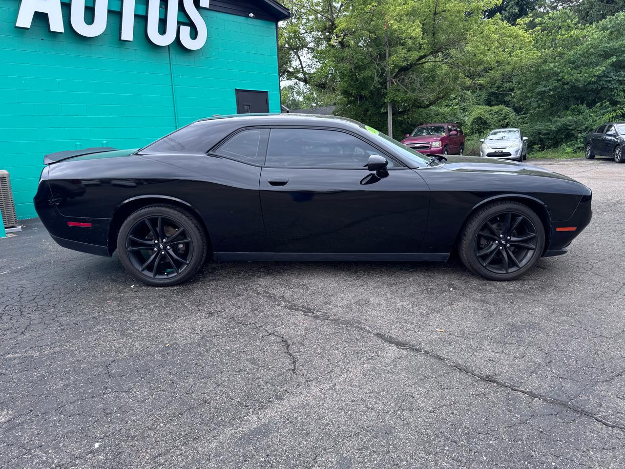 Dodge Challenger SXT RWD 2018