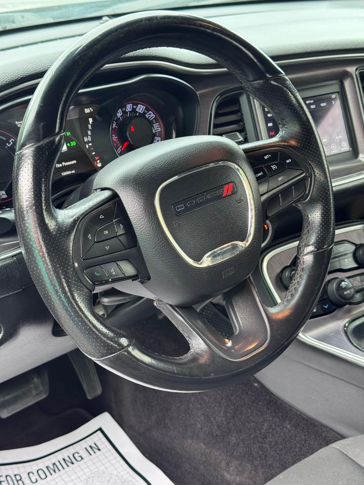 Dodge Challenger SXT RWD 2018