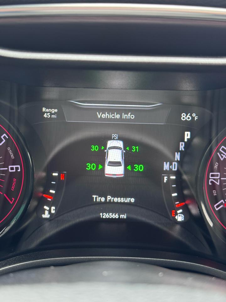 Dodge Challenger SXT RWD 2018