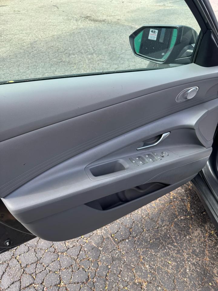 Hyundai Elantra SE IVT 2024