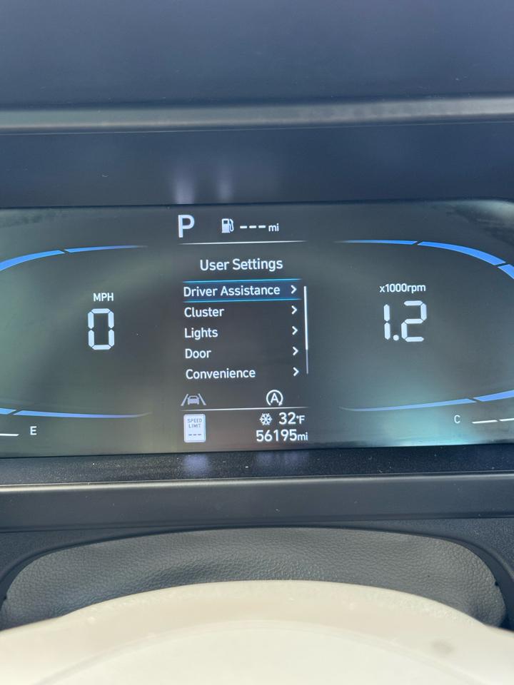 Hyundai Elantra SE IVT 2024