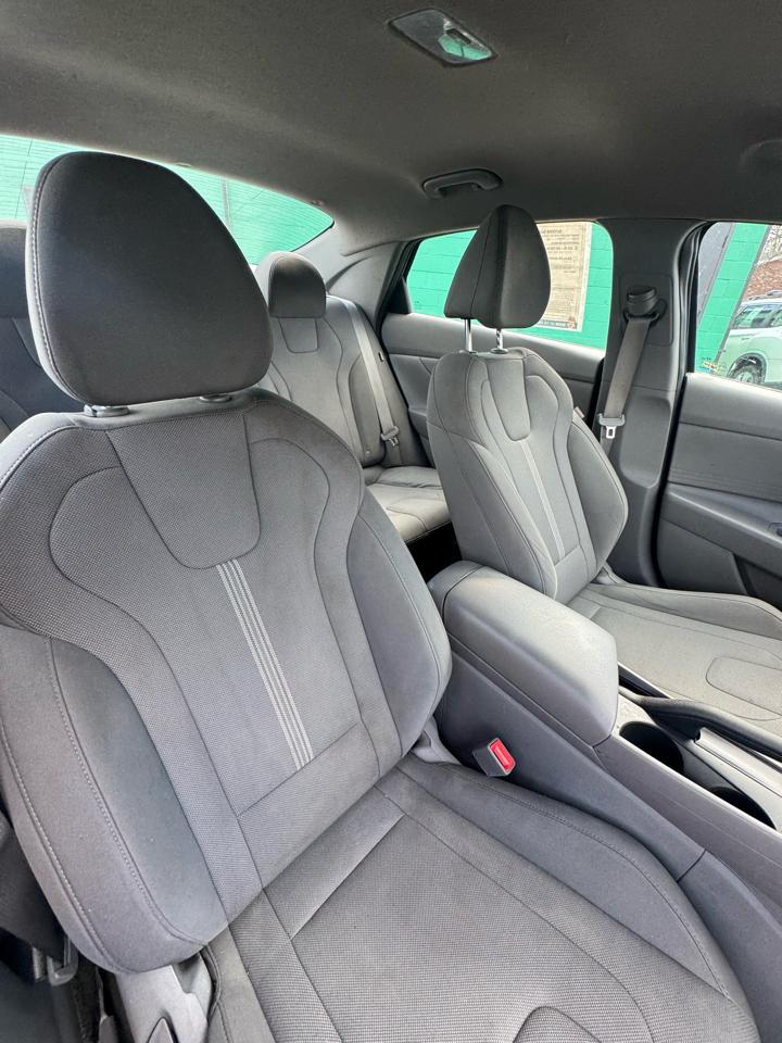 Hyundai Elantra SE IVT 2024