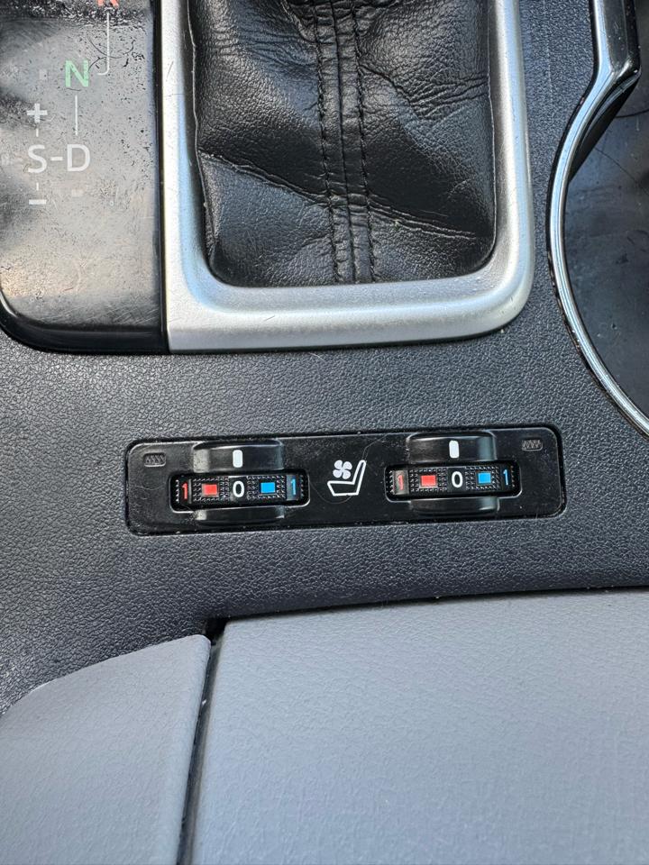 Toyota Highlander AWD 4dr V6 Limited (Natl) 2016