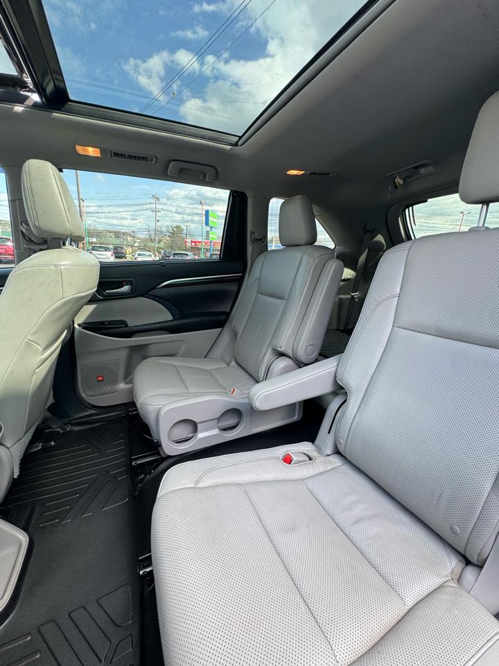 Toyota Highlander AWD 4dr V6 Limited (Natl) 2016