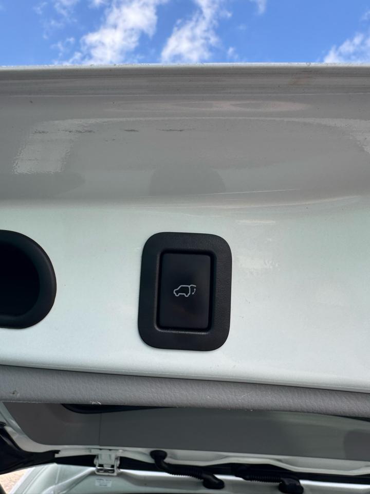 Toyota Highlander AWD 4dr V6 Limited (Natl) 2016