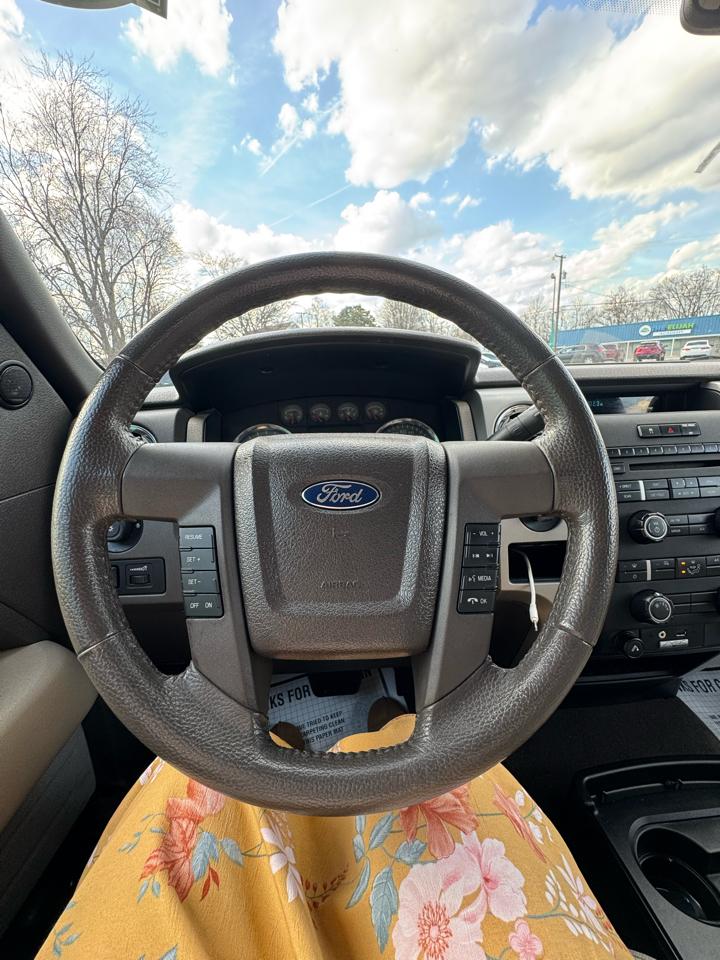 Ford F-150 4WD SuperCab 145" Lariat 2010