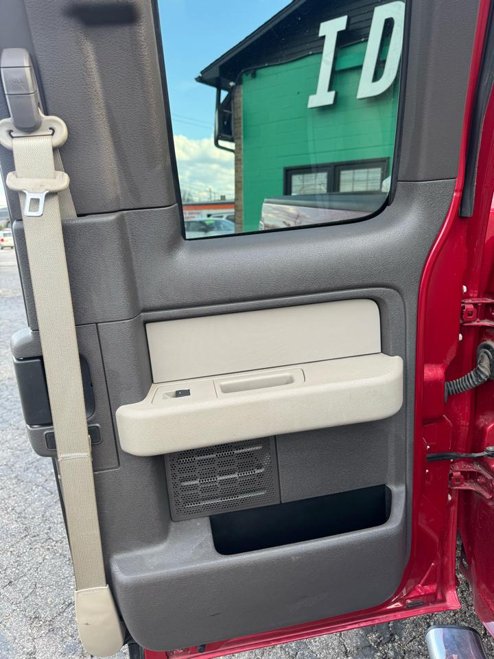 Ford F-150 4WD SuperCab 145" Lariat 2010