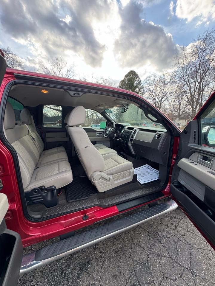 Ford F-150 4WD SuperCab 145" Lariat 2010