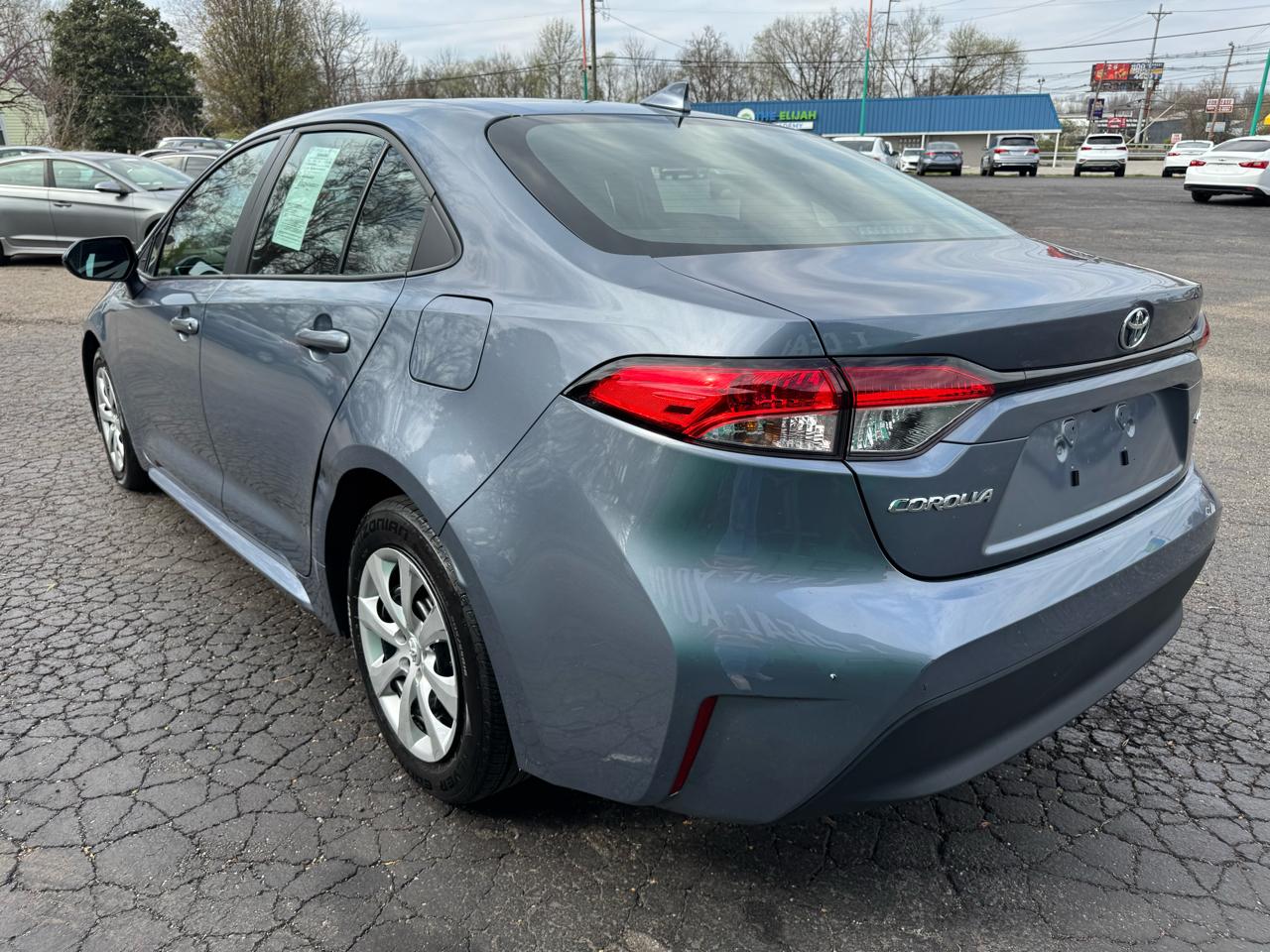 Toyota Corolla LE CVT (Natl) 2025