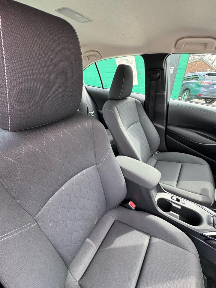 Toyota Corolla LE CVT (Natl) 2025