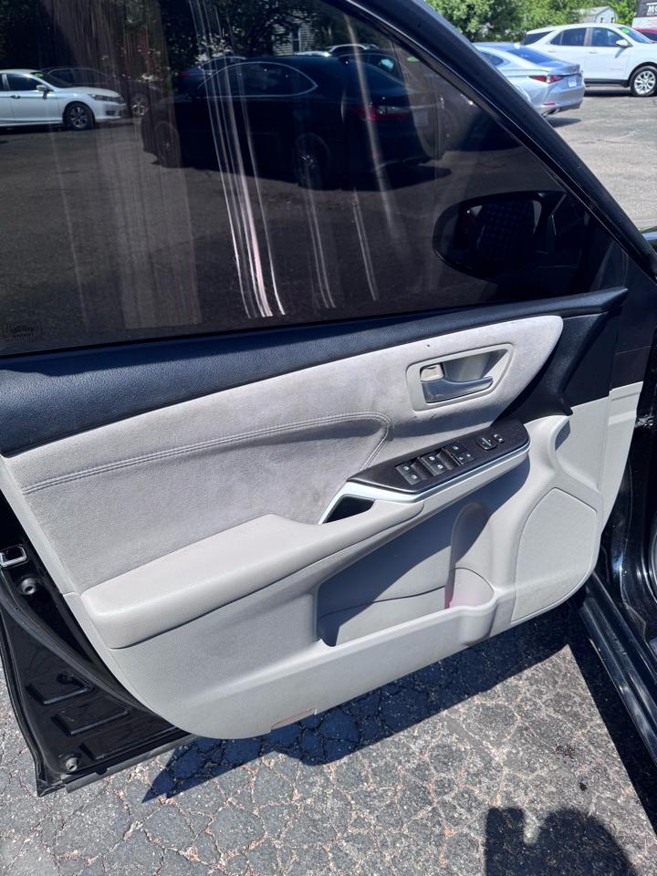 Toyota Camry 4dr Sdn V6 Auto XSE (Natl) 2015