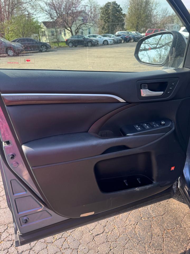 Toyota Highlander AWD 4dr V6 Limited (Natl) 2016