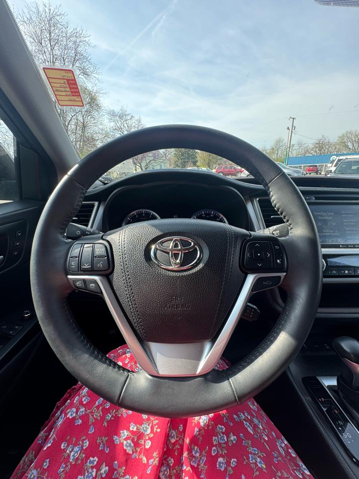 Toyota Highlander AWD 4dr V6 Limited (Natl) 2016