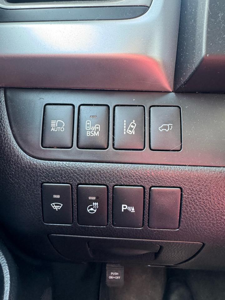 Toyota Highlander AWD 4dr V6 Limited (Natl) 2016