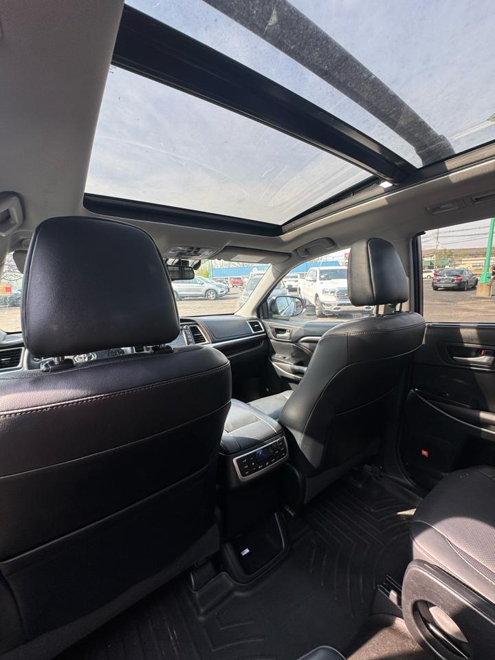 Toyota Highlander AWD 4dr V6 Limited (Natl) 2016