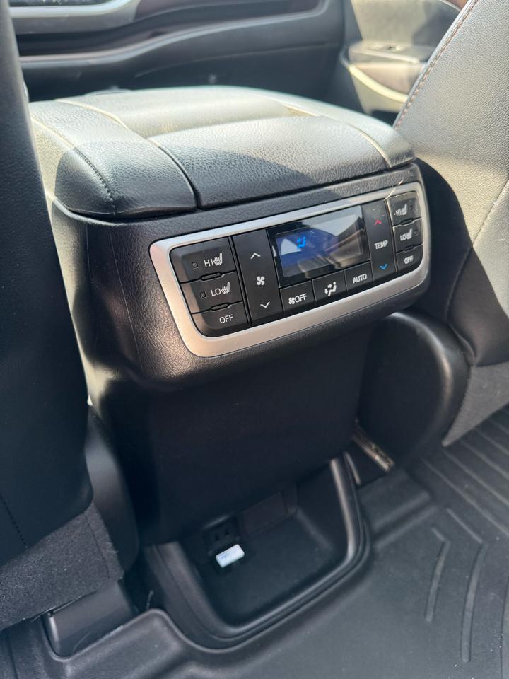 Toyota Highlander AWD 4dr V6 Limited (Natl) 2016