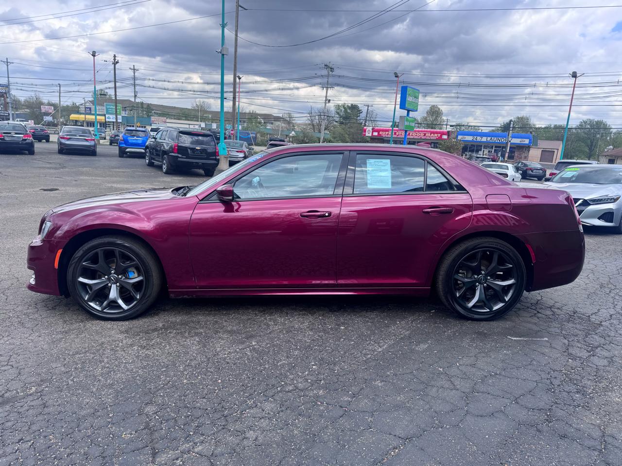 Chrysler 300 Touring L RWD 2022