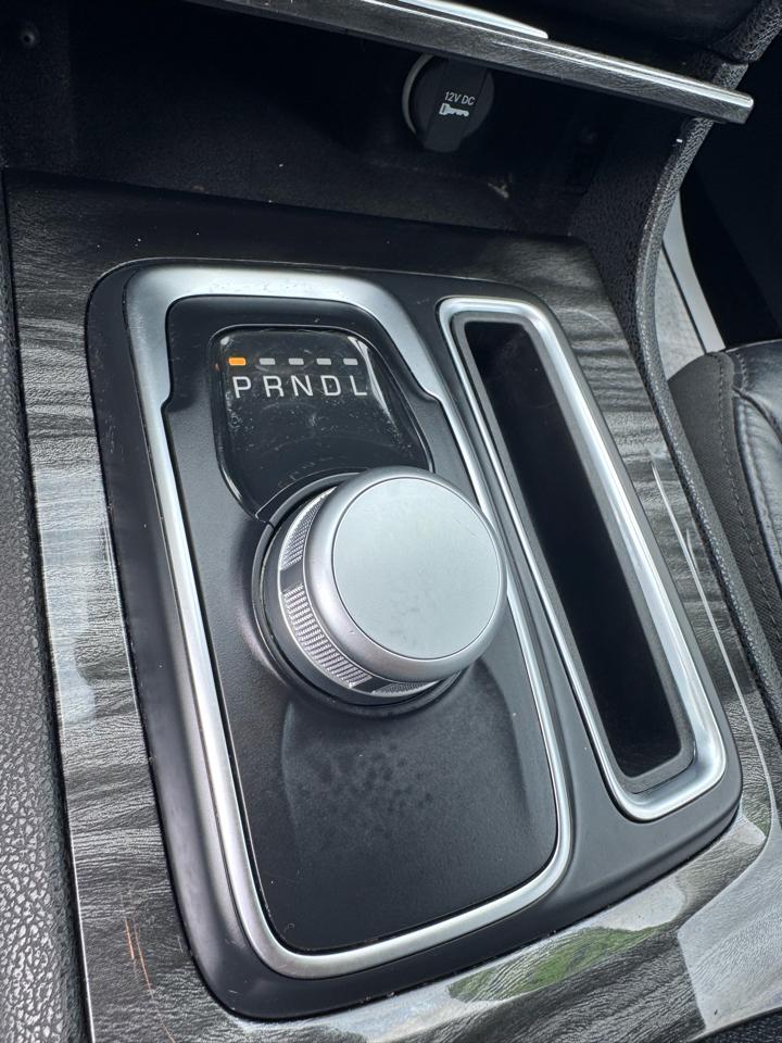 Chrysler 300 Touring L RWD 2022
